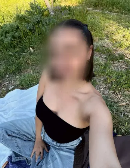 Anouk, 30