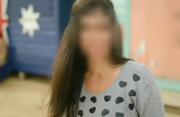 Ayla, 39