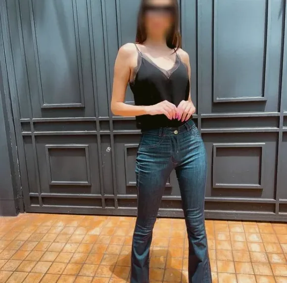 Cynthia, 37