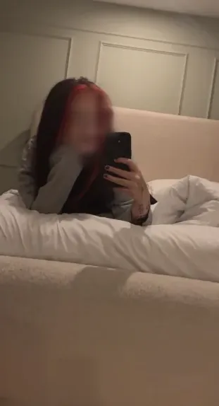Demi, 20