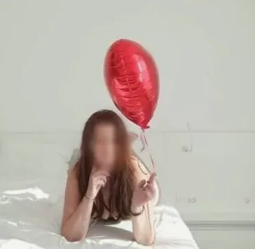 Fay, 27