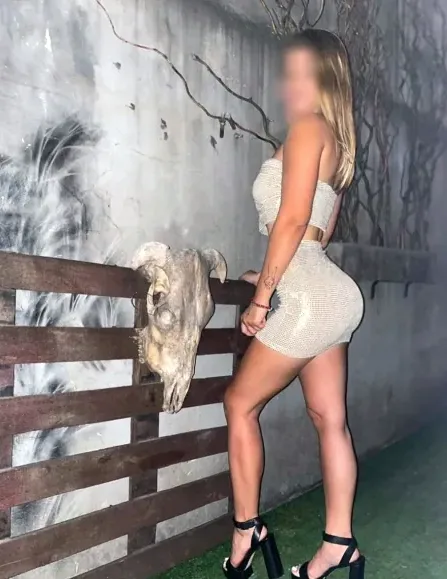 Linda, 32