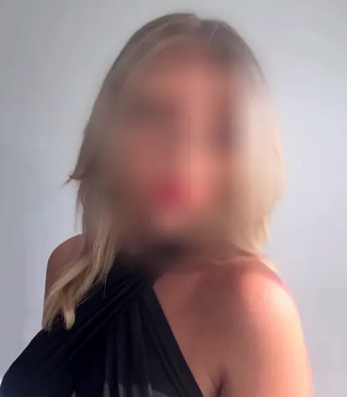 Meryem, 32