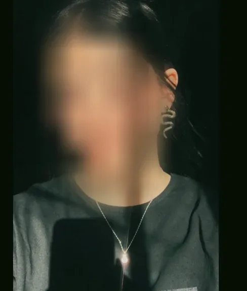 Mila, 21
