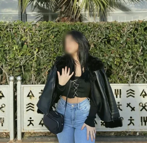 Nienke, 19