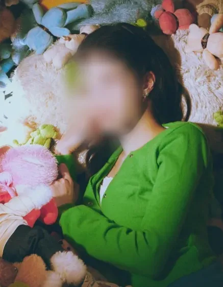 Olivia, 21