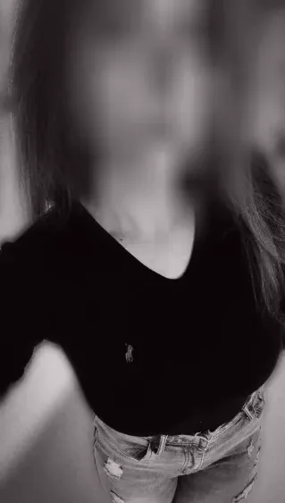 Salma, 26
